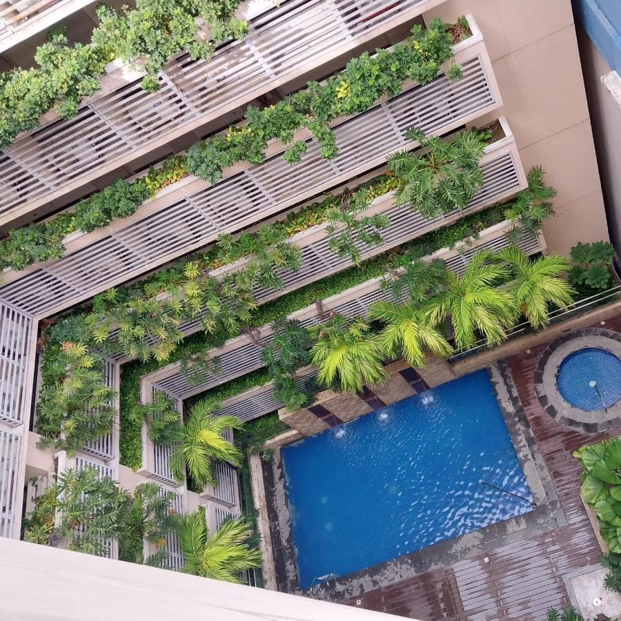 Alps At 150 Newport Blvd Condominum Near T3 Pasay Extérieur photo